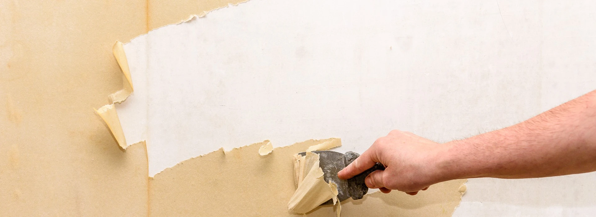 Why Is Wallpaper Removal Important?